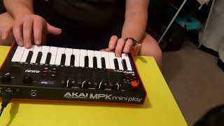 Akai mpk mini play pierwsza oficjalna nuta [upl. by Hekking]