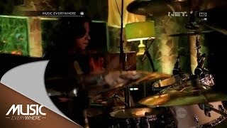 Once Mekel  Hilang Naluri Live at Music Everywhere [upl. by Trini]