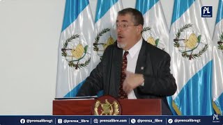 Bernardo Arévalo se reúne con alcaldes municipales en el Palacio Nacional [upl. by Nilsoj]