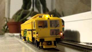 Viessmann 093X Tamping Express [upl. by Gypsy985]