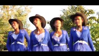 Dereje Bela and Etenesh Demeke Eshururu Official Music Video New Ethiopian Music 2015 0nvE6tNz [upl. by Oludoet360]