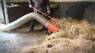 ASPIRATEUR DE FUMIER POUR BOXES DE CHEVAUX [upl. by Mourant820]