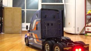 114 Tamiya Freightliner Cascadia Evolution [upl. by Huoh]