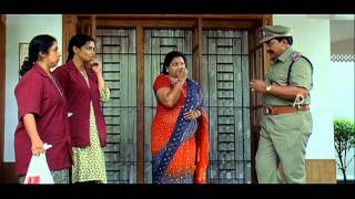 Pen Pattanam Malayalam Movie  Revathi and Gang Gets Back their Money  Swetha Menon [upl. by Armstrong]