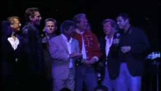 OLIVIA NEWTON JOHN amp JOHN TRAVOLTA live SUMMER NIGHTS and cast Grease [upl. by Ayek682]