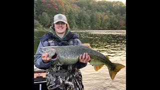 Catching Monster King Salmon at Tippy Dam in Michigan [upl. by Ainad]