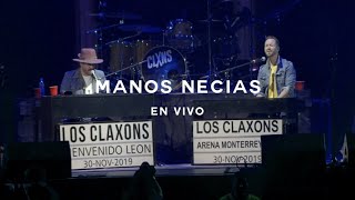 Los Claxons  Manos necias  Cualquier forma de amor  Aquí cabemos los dos  Enero  Un r En Vivo [upl. by Pammi]