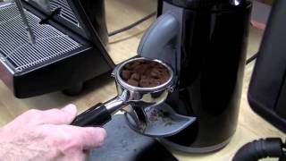 Crew Review Nuova Simonelli Grinta Grinder [upl. by Capps]