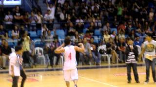 Jhong Hilario Dougie Dance Moves at Fastbreak Charity Game [upl. by Maura]