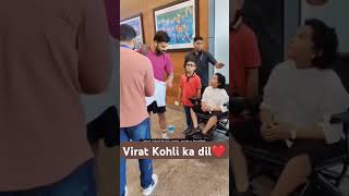 Virat Kohli apne fan ko autograph dete hua viratkohli shorts virelshorts ytshorts [upl. by Roma]