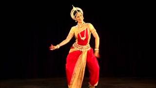 Danza Clásica de la India ODISSI Anandini Dasi Bharatya Vidya Bhavan Mylapore Chennai [upl. by Godrich]