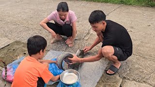 Highland Boy Khais Daily Life Making Catfish Traps for Sale Ancient Fish Trap Making Skills [upl. by Mallen]