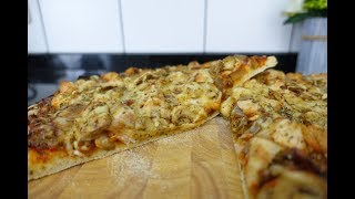 Pizza poulet champignon  Recette généreuse [upl. by Milas497]