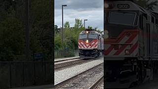 METX 202 leads an outbound express past oak forest [upl. by Kiehl525]