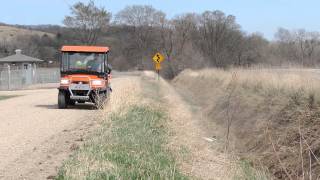 A1 Mist Sprayers Utility Ranger X Mist Blower Spraying Roadsides [upl. by Nivek718]