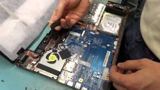 Разборка ноутбука Acer Aspire V5571  Disassembling laptop Acer Aspire V5571 [upl. by Grover]