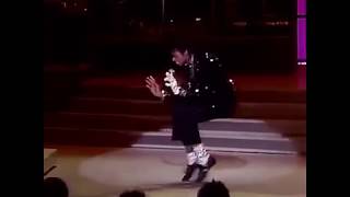 Michael Jackson 3251983 “Moonwalking” For The First Time Publicly At Motown’s 25th Anniversary [upl. by Nylzzaj]