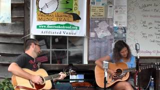 Leigh Beamer amp Hunter Wilson play Tennessee Flat Top Box at Big Walker Lookout [upl. by Farrison]