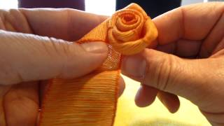 Einfache Rose selber binden do it yourself ribbon rose [upl. by Lletnahc421]