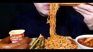 ASMR MUKBANG Buldak Hot Chicken Flavor Ramen Kielbasa Sausages Stirfried Rice Cakes [upl. by Akirderf]