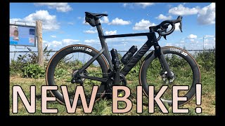 New Bike Canyon Aeroad CF SLX 8 Disc Di2 [upl. by Jenilee]