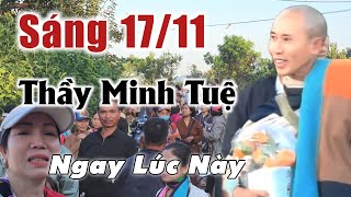 Mới nhất 1711 Thầy Minh Tuệ đi khất thực ngay lúc này bà con phật tử xúc động [upl. by Hanforrd]