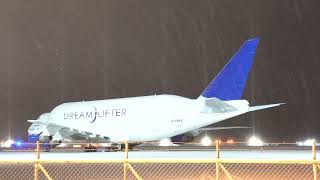 747 Dreamlifter Fairbanks Alaska Snow storm [upl. by Darin691]