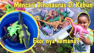 Mencari Mainan DINOSAURUS  Mencari Mainan Anak Laki  Laki [upl. by Anhej]