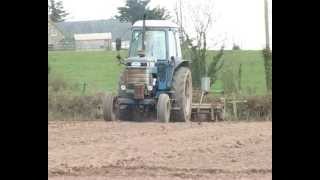 Ford 7910 drilling beet [upl. by Rumery]