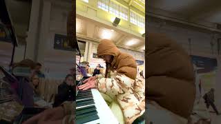 Piano Gare de l’Est je joue Medellin de Sofiane Pamart [upl. by Singleton783]