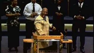 Pastor Marvin L Winans singing A Song of Consecration [upl. by Adekam]