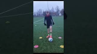 Solo football session 40 minransom football viralvideo [upl. by Enilegnave466]