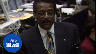 Johnnie Cochran on OJ If it doesnt fit you must acquit  Daily Mail [upl. by Ludlow]