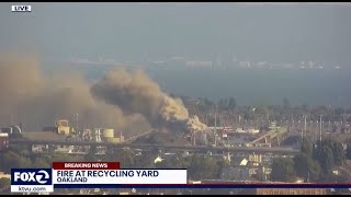 Fire near the Port of Oakland [upl. by Beitnes]