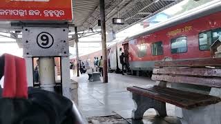 22504Dibrugarh Kanyakumari Vivek SF Express DEPARTED BRAHMAPUR [upl. by Ahsikym]