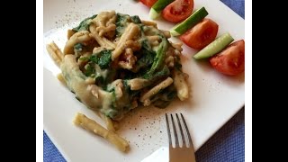 Pasta met spinazie walnoten en kaassaus veganistisch vegan [upl. by Ianaj]