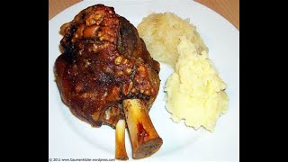 Knusprige Schweinshaxe im Backofen nach Omas Rezept [upl. by Sari]