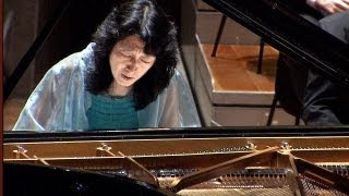 Schumann Piano Concerto  Uchida · Rattle · Berliner Philharmoniker [upl. by Iruy105]