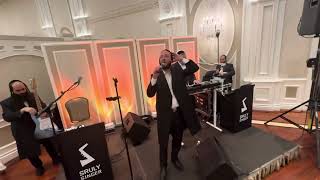 Mnachem Moskowitz amp Sruly Singer Hit  Grohman [upl. by Hausmann]