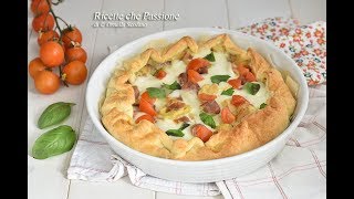 Torta di sfoglia con patate wurstel e mozzarella  Ricette che Passione [upl. by Bred702]