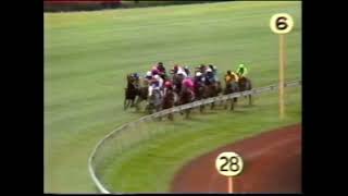 Shaftesbury Avenue  Honda Stakes 1600m 1990 [upl. by Neom28]