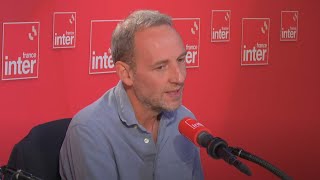 François Bégaudeau  quotLes objets de consommation nous définissent de plus en plusquot [upl. by Conias155]