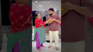 Mummy nai gaurav say banana kyu chinliye shorts youtubeshorts gauravaroravlogs [upl. by Tosch560]