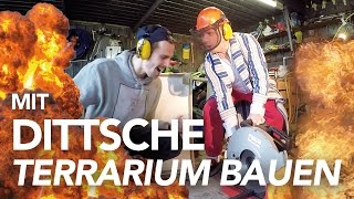 Dittsche und Fynn Kliemann bauen ein Terrarium  Heimwerkerking Dittsche Special [upl. by Enirol306]