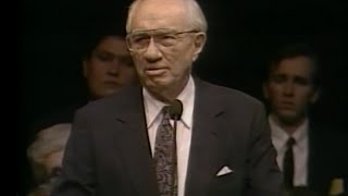 This I Believe  Gordon B Hinckley  1992 [upl. by Eiderf]