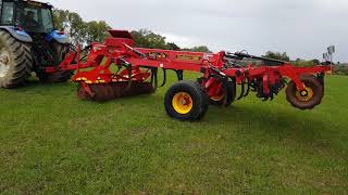 VADERSTAD TOPDOWN 300 SYSTEM DISC TINE DISC 3 METRE CULTIVATOR [upl. by Gierc]