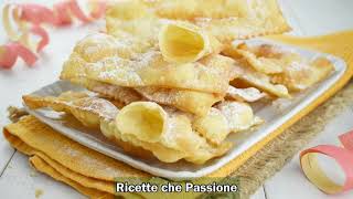 Chiacchiere di carnevale croccanti e bollose non unte  Ricette che Passione [upl. by Nolaf494]