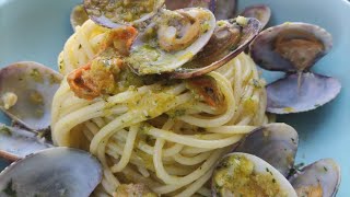 SPAGHETTI CON VONGOLE E FIORI DI ZUCCA 🥂 [upl. by Intirb337]