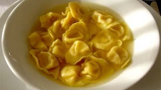 Cappelletti in brodo di nonna Lidia [upl. by Drahnreb394]