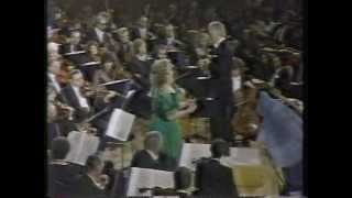 Bellini La Sonnambula aria  Dame Joan Sutherland Sydney Symphony Orchestra at the UN [upl. by Golding]